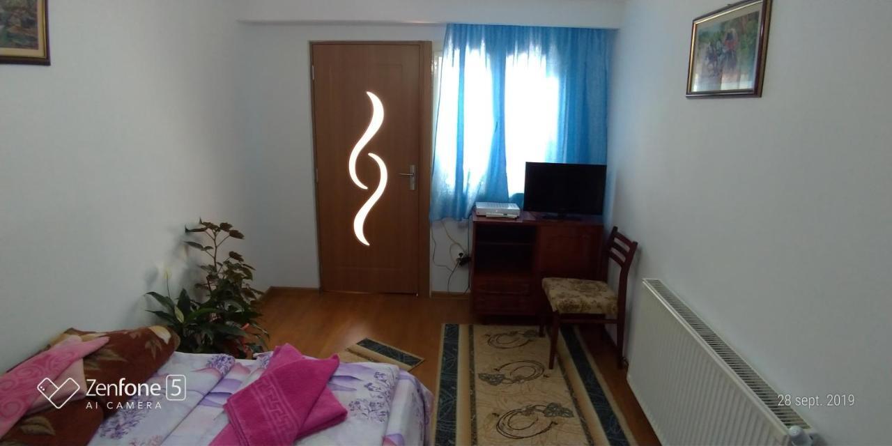 דירות Haţeg Casa Ana מראה חיצוני תמונה